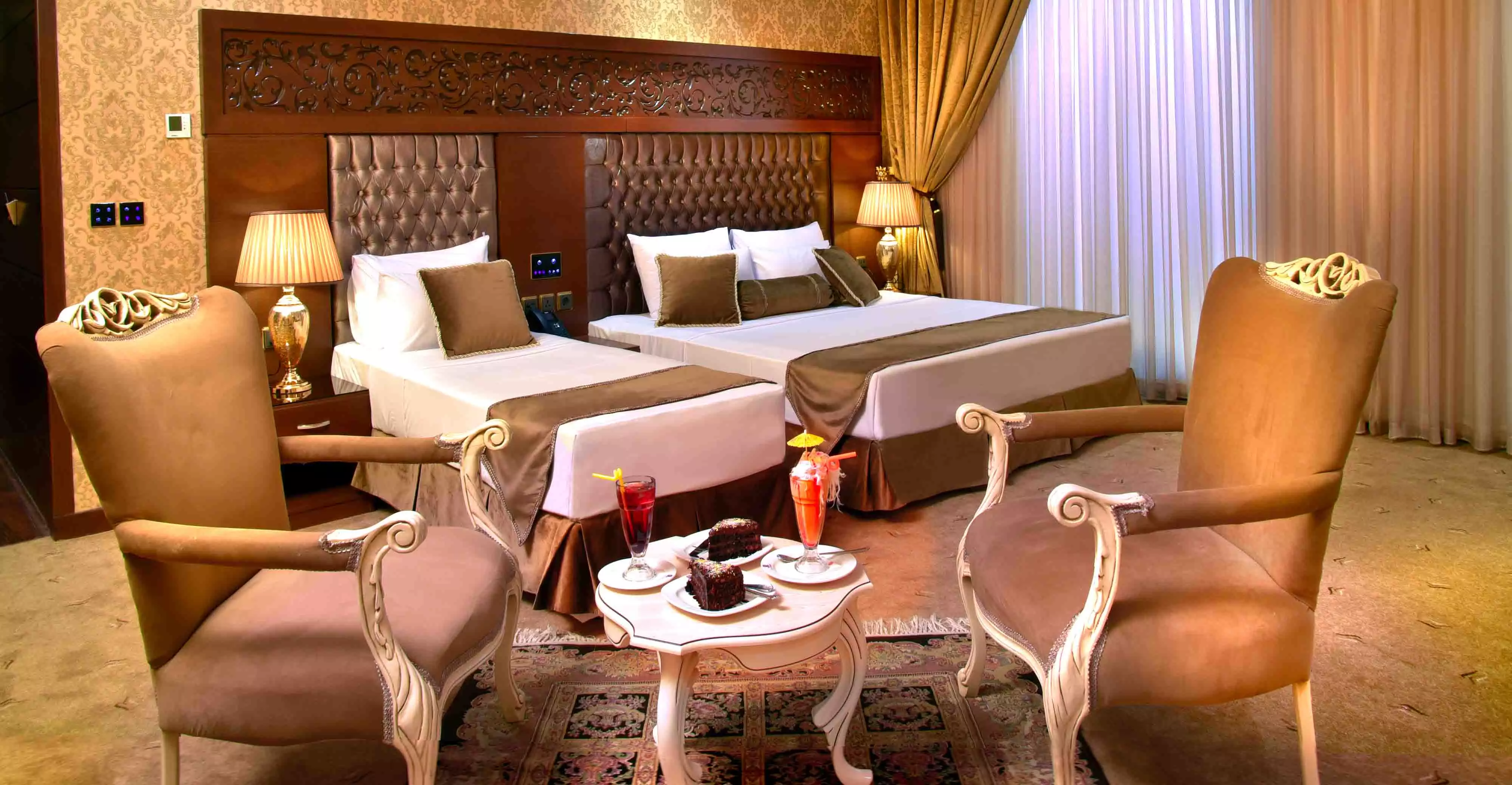 Alibaba https://cdn.alibaba.ir/ostorage/hotel-accommodation-images/68b449a4a1e6f83605b7e16f_کوئاد 4 نفره (1).webp